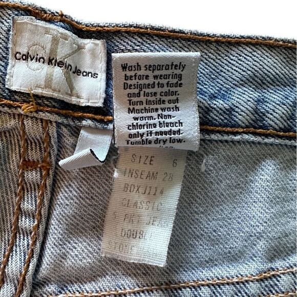 CALVIN KLEIN VINTAGE LIGHT WASH JEANS - Picture 4 of 4